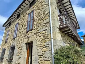 Casa Entrepeñas 3000 apartamentos turísticos en Corvera de Toranzo